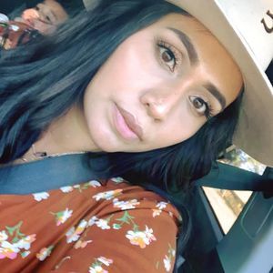 Meet your Posher, Monica